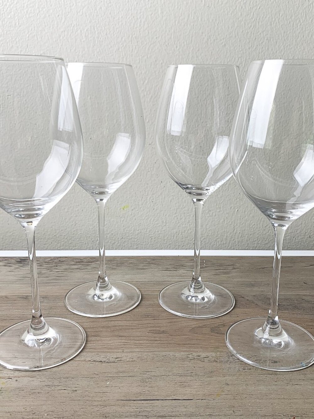 Crate & Barrel Red Wine Glasses Lot of 4 - Oregon (Marin) - Large Classic 16oz